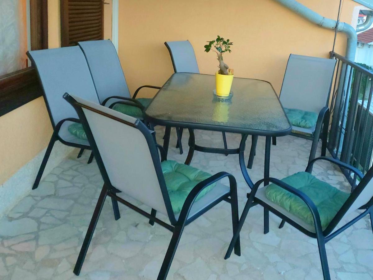 Apartman Arija-Pino Vodice Exterior photo